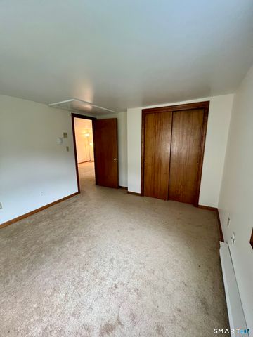 7 Golden Hill Street 2nd floor, Bethel, CT 06801