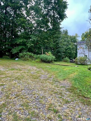 7 Golden Hill Street 2nd floor, Bethel, CT 06801