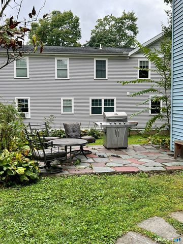 7 Golden Hill Street 2nd floor, Bethel, CT 06801