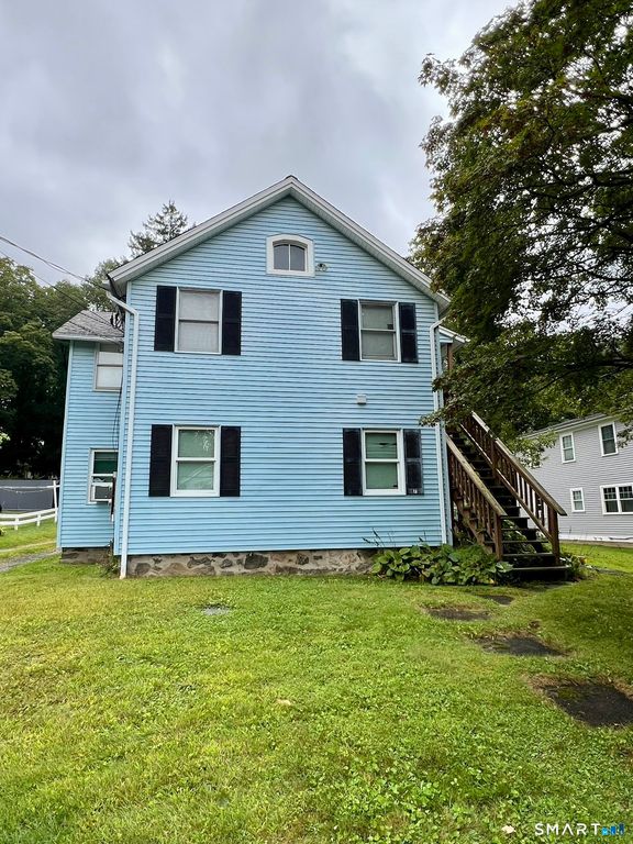 7 Golden Hill Street 2nd floor, Bethel, CT 06801
