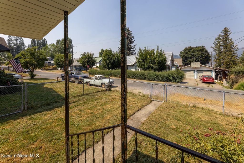 821 Washington AVE, St. Maries, ID 83861 photo 4