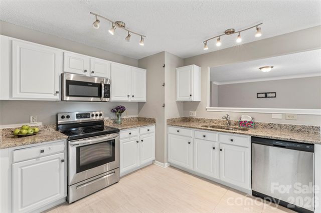 4208 Shasta Circle, Clover, SC 29710