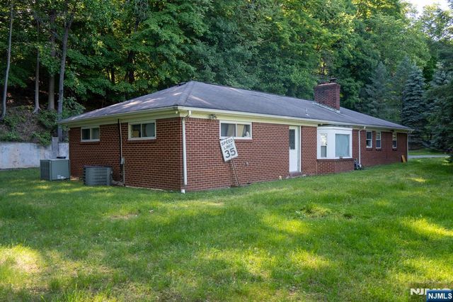 45 Peters Lane, North Haledon, NJ 07508