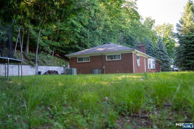 45 Peters Lane, North Haledon, NJ 07508