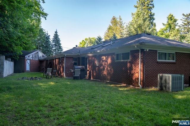 45 Peters Lane, North Haledon, NJ 07508