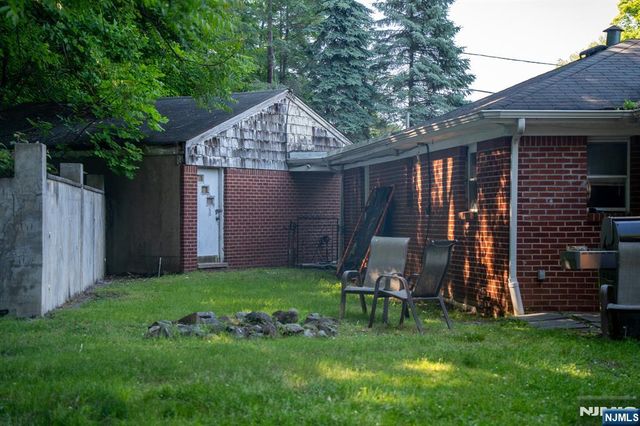45 Peters Lane, North Haledon, NJ 07508