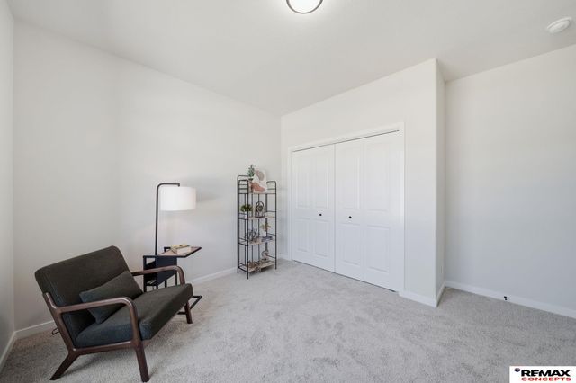 5826 SW 9th Street, Lincoln, NE 68523