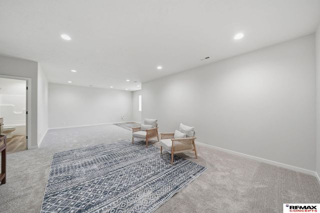 5826 SW 9th Street, Lincoln, NE 68523