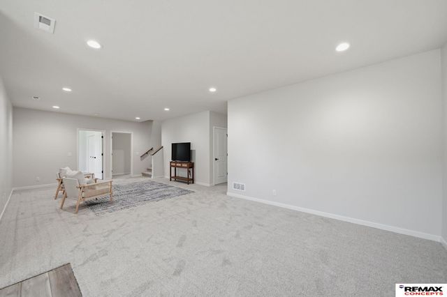 5826 SW 9th Street, Lincoln, NE 68523