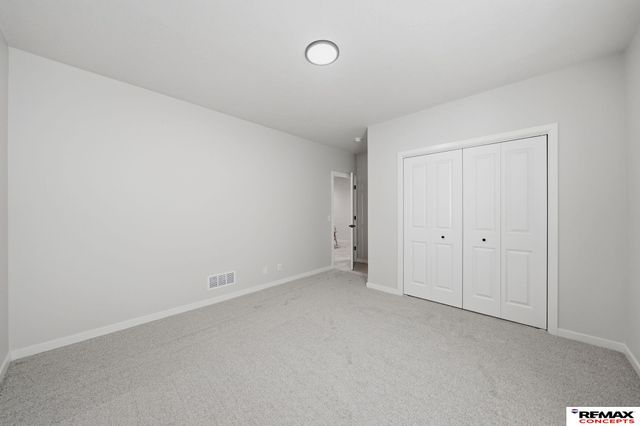 5826 SW 9th Street, Lincoln, NE 68523