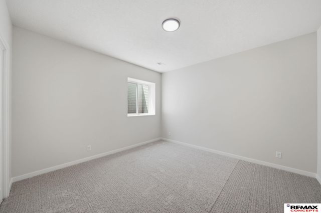 5826 SW 9th Street, Lincoln, NE 68523