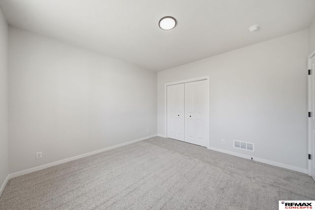 5826 SW 9th Street, Lincoln, NE 68523