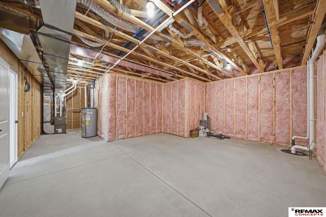 5826 SW 9th Street, Lincoln, NE 68523