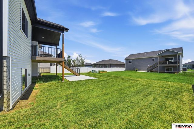 5826 SW 9th Street, Lincoln, NE 68523