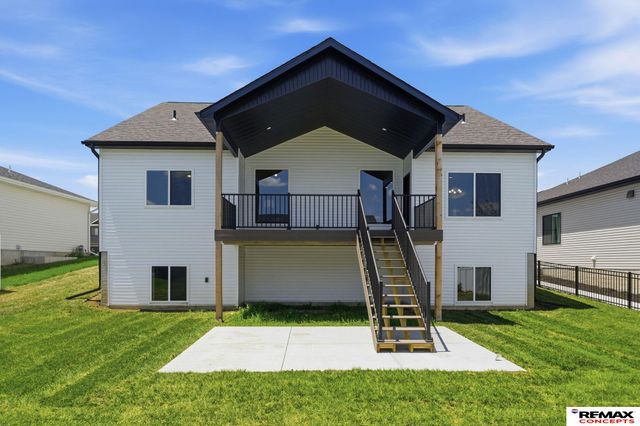 5826 SW 9th Street, Lincoln, NE 68523