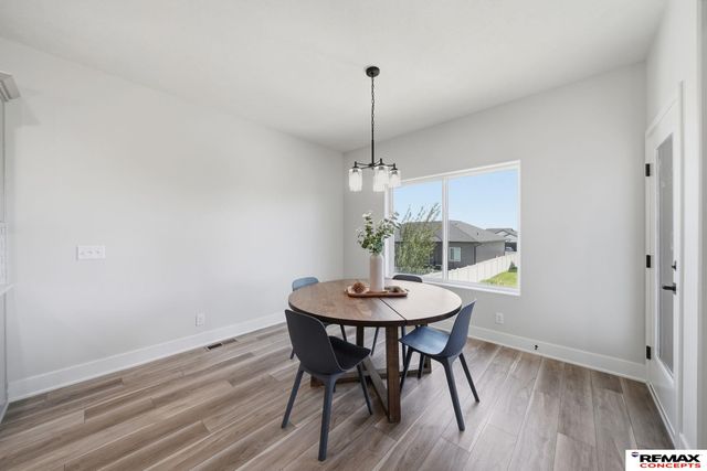 5826 SW 9th Street, Lincoln, NE 68523