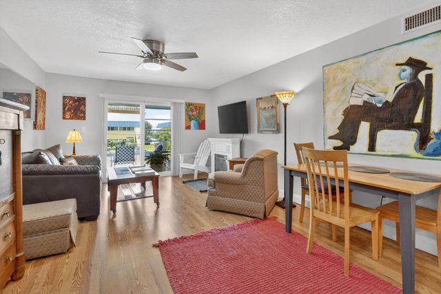 1176 Bayshore Drive 205, Fort Pierce, FL 34949