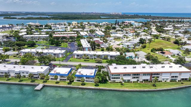 1176 Bayshore Drive 205, Fort Pierce, FL 34949