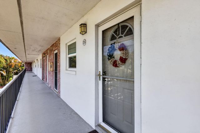 1176 Bayshore Drive 205, Fort Pierce, FL 34949