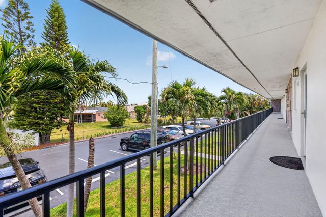 1176 Bayshore Drive 205, Fort Pierce, FL 34949