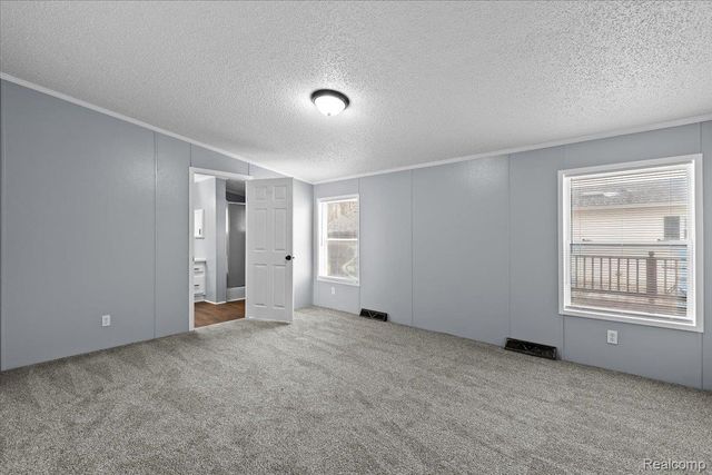 28289 Spruce st., Flat Rock, MI 48134