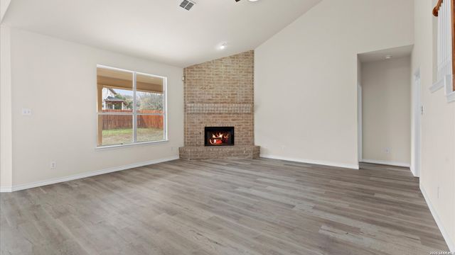 6111 Palmetto Way, San Antonio, TX 78253