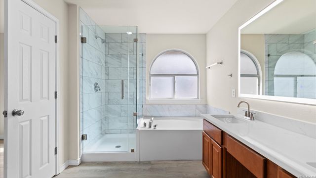 6111 Palmetto Way, San Antonio, TX 78253