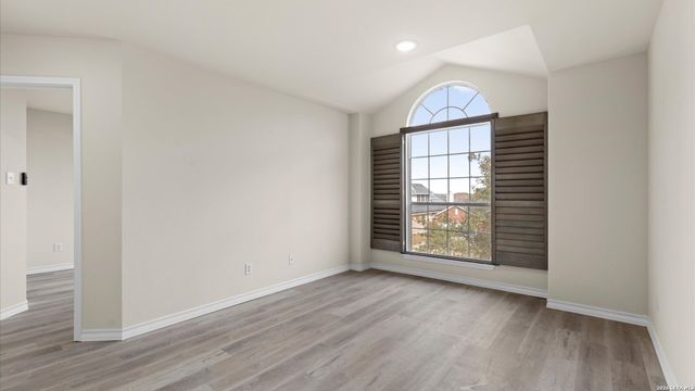 6111 Palmetto Way, San Antonio, TX 78253