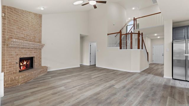 6111 Palmetto Way, San Antonio, TX 78253