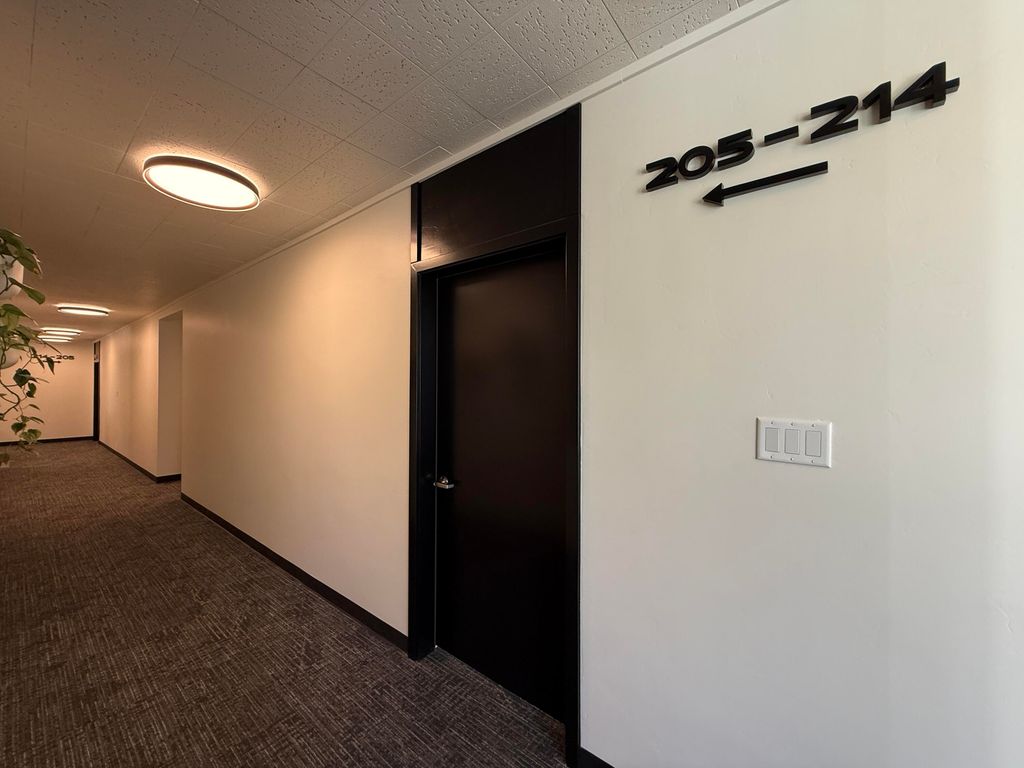 1304 East Street, 205, Redding, CA 96001