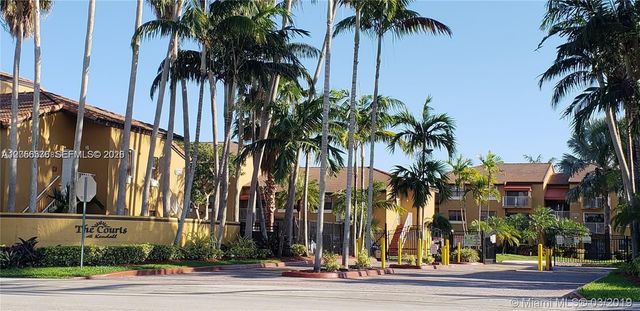 15650 SW 80th St F-207, Miami, FL 33193