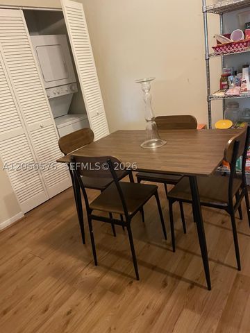 15650 SW 80th St F-207, Miami, FL 33193
