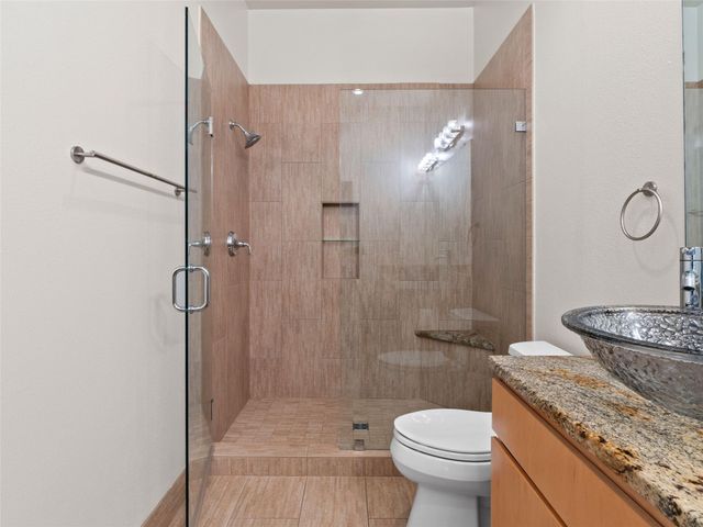 1702 S Lamar BLVD 9, Austin, TX 78704