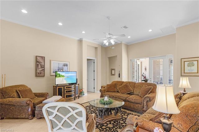 6753 Bent Grass DR, Naples, FL 34113