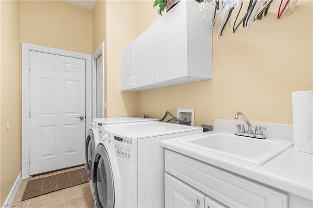 6753 Bent Grass DR, Naples, FL 34113