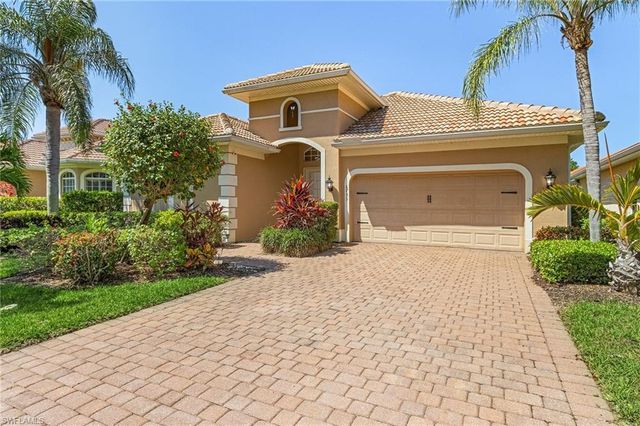 6753 Bent Grass DR, Naples, FL 34113