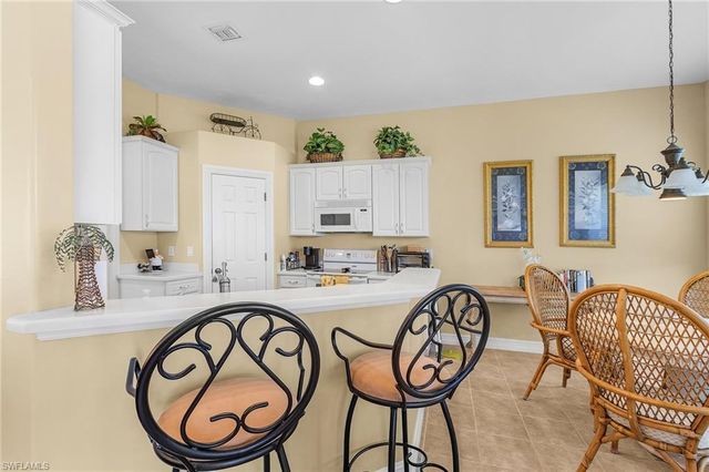 6753 Bent Grass DR, Naples, FL 34113