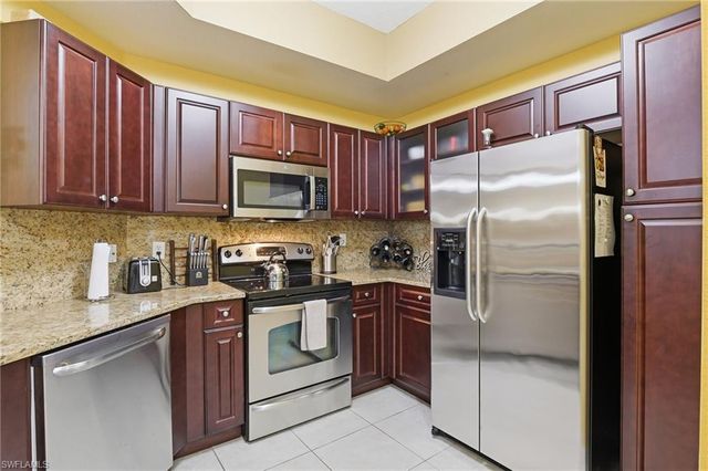 8560 Violeta ST 204, Estero, FL 34135