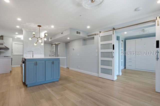 40 Folly Field Road 434, Hilton Head Island, SC 29928