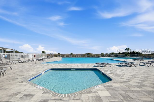 40 Folly Field Road 434, Hilton Head Island, SC 29928