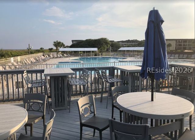 40 Folly Field Road 434, Hilton Head Island, SC 29928