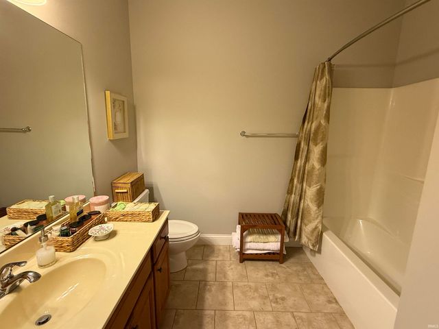 3201 E Kristen Court, Bloomington, IN 47401