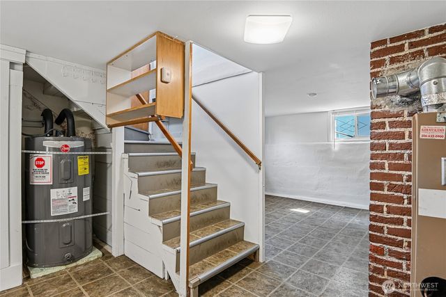 5017 SW Grayson Street, Seattle, WA 98116