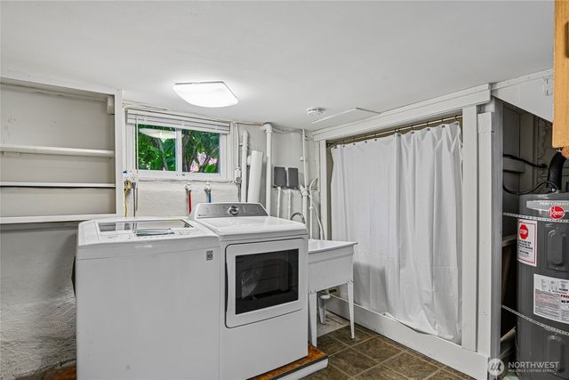 5017 SW Grayson Street, Seattle, WA 98116