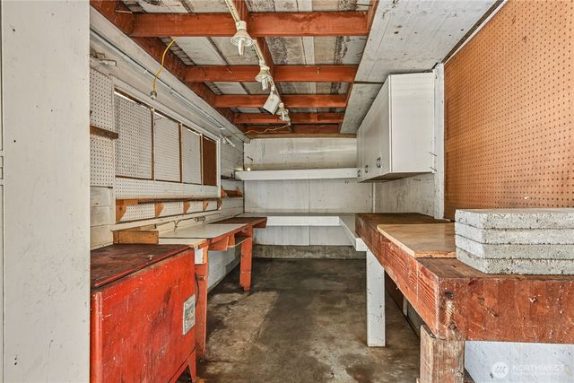 5017 SW Grayson Street, Seattle, WA 98116