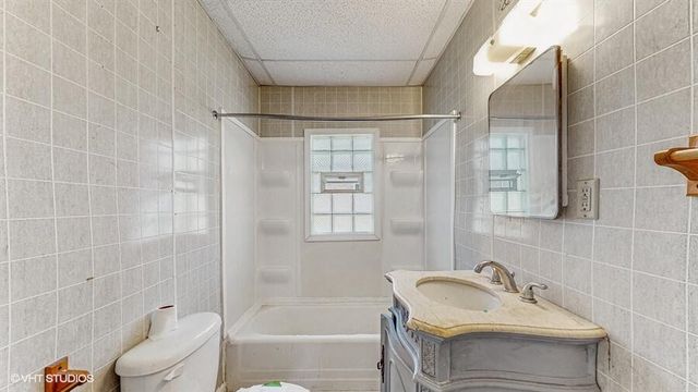 2140 Indianapolis Boulevard, Whiting, IN 46394