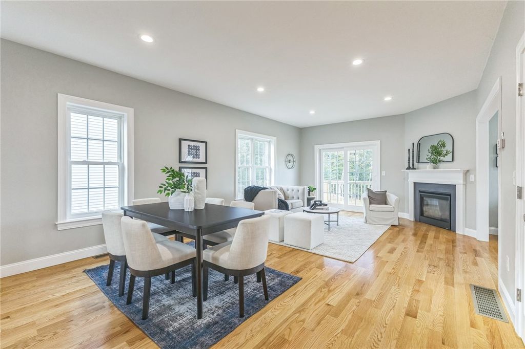 3 Old County Village Way, Smithfield, RI 02917