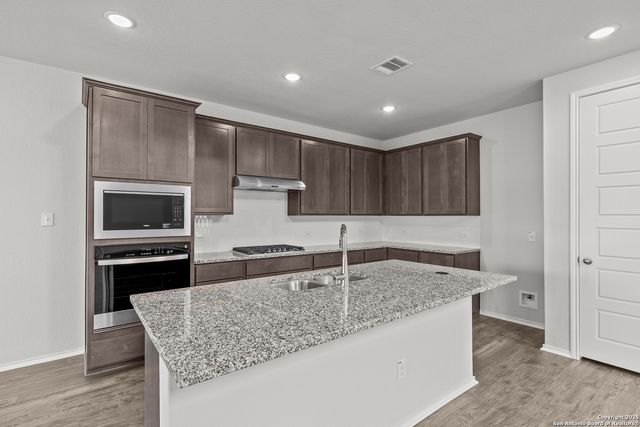 2439 Tinkerton, San Antonio, TX 78245