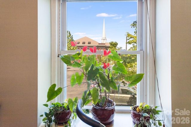 622 S Haywood Street 102, Waynesville, NC 28786