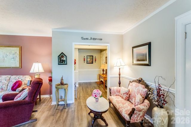 622 S Haywood Street 102, Waynesville, NC 28786